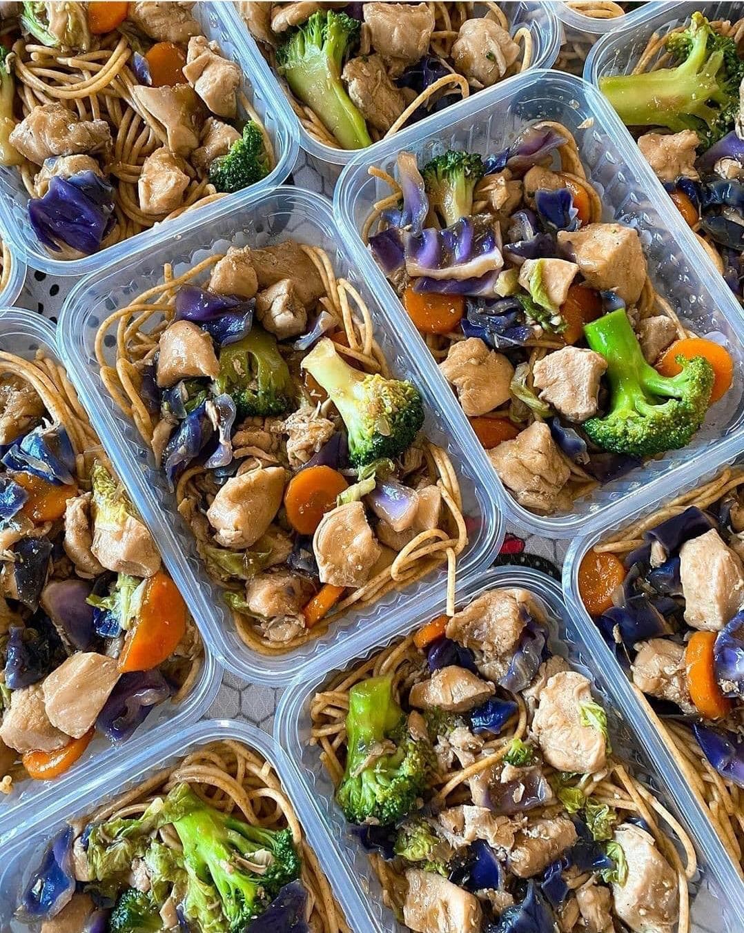 Yakissoba integral de frango